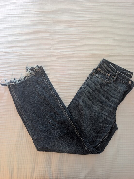 American Eagle Outfitters Denim - Women's American Eagle Curvy Straight Jeans